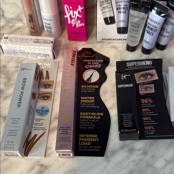 Make-up bundle - Picture 3 of 3